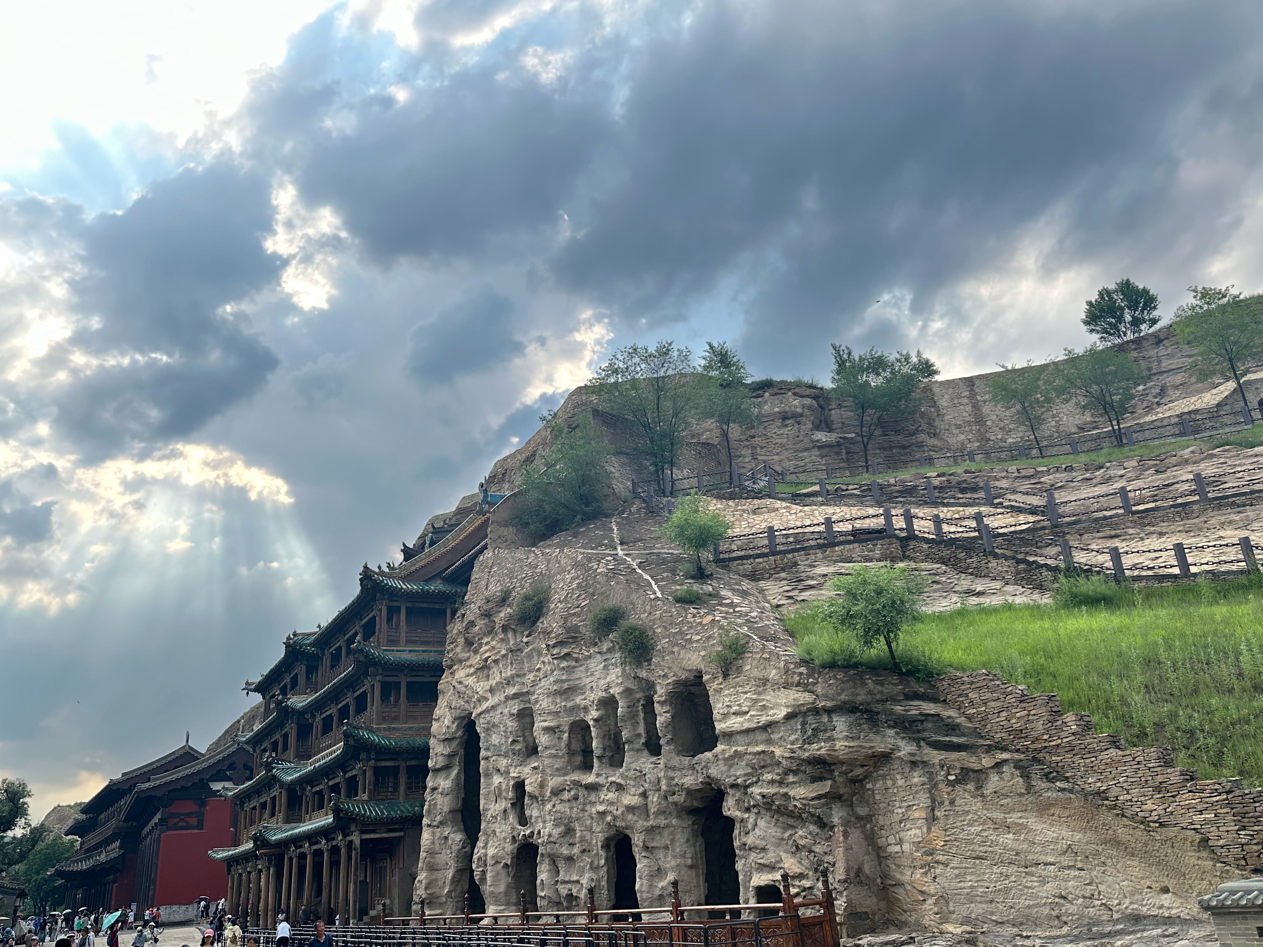 山西，致尊敬的听众朋友们问候