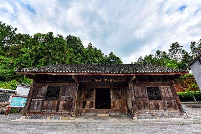 探寻武汉深巷，湖北风情特色小店揭秘